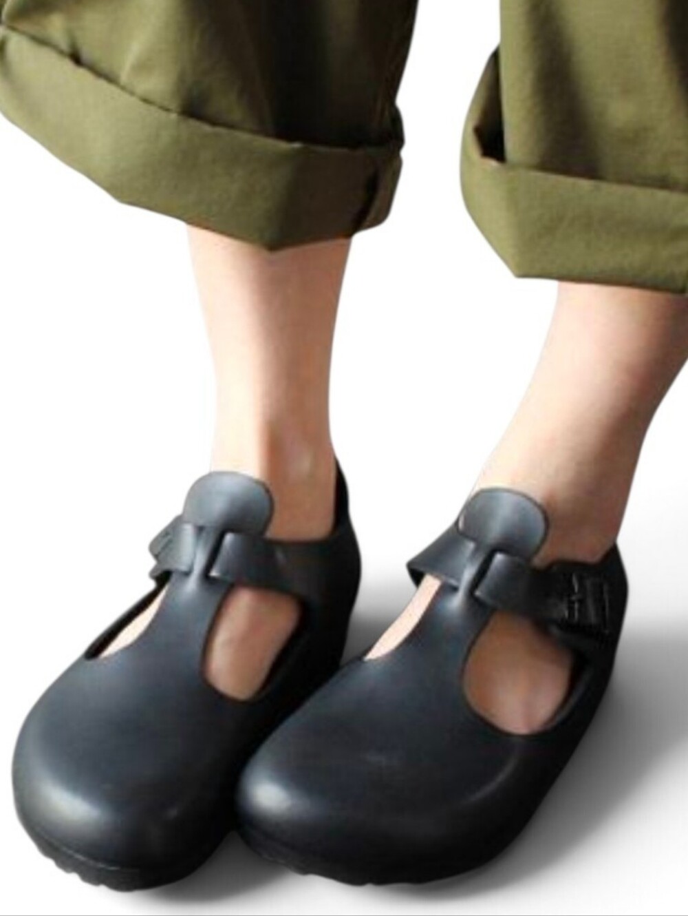 BIRKENSTOCK PARIS Vintage Black Smooth Leather T Strap Mary Janes - Size 11